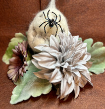 Load image into Gallery viewer, Beaded Aurora Borealis Spiderling