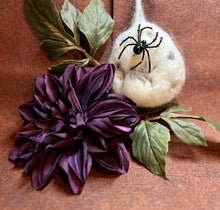 Load image into Gallery viewer, Beaded Black Aurora Borealis Spiderling