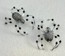 Load image into Gallery viewer, Beaded Black & White Cotton Spider