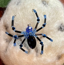 Load image into Gallery viewer, Beaded Blue Spotted Spiderling