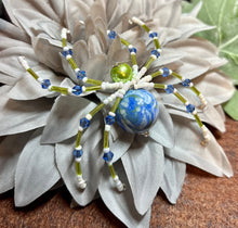 Load image into Gallery viewer, Blue Swirl Beaded Spider