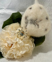 Load image into Gallery viewer, Beaded Blue Aurora Glass Spiderling