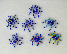 Load image into Gallery viewer, Hand Made Glass Blue Floral Jumping Spider