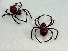 Load image into Gallery viewer, Beaded Buffalo Plaid Christmas Spider