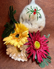 Load image into Gallery viewer, Beaded Cherry Spiderling