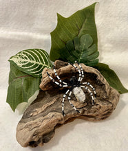 Load image into Gallery viewer, Beaded Dendritic Agate Spider