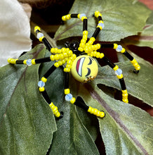 Load image into Gallery viewer, Beaded Emoji Spiderling