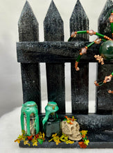 Load image into Gallery viewer, Medium Hand Painted Wooden Fence with Indian Agate Spider