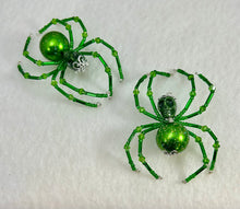 Load image into Gallery viewer, Beaded Green Skull Spider