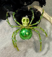 Load image into Gallery viewer, Beaded Light Green Skull Spider