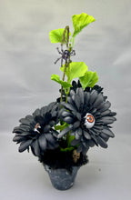 Load image into Gallery viewer, Black Daisy Eyeball Flower Pot with Purple Glass Mini Spider