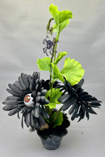 Load image into Gallery viewer, Black Daisy Eyeball Flower Pot with Purple Glass Mini Spider