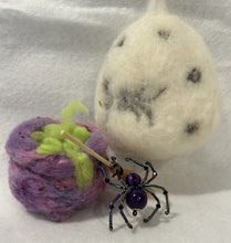 Load image into Gallery viewer, Beaded Purple & Black Spiderling