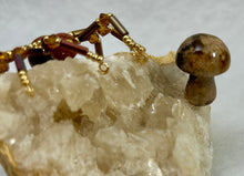 Load image into Gallery viewer, Quartz Geode with Brown Goldstone Spiderling