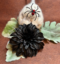 Load image into Gallery viewer, Beaded Red & Black Glass Spiderling