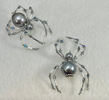 Load image into Gallery viewer, Beaded Silver Pearl Spider