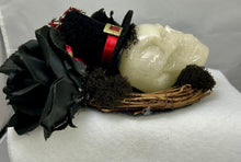 Load image into Gallery viewer, White Lucite Skull & Spider Wreath Display