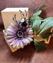 Load image into Gallery viewer, Beaded Black Agate Spider