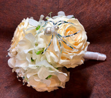 Load image into Gallery viewer, Beaded Bridal Spider