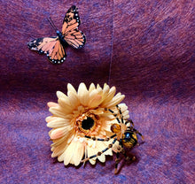 Load image into Gallery viewer, Beaded Brown Marble Spider