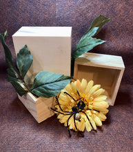 Load image into Gallery viewer, Beaded Picture Jasper Spider