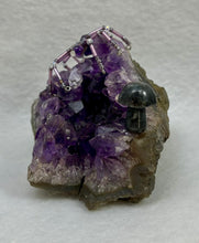 Load image into Gallery viewer, Amethyst Display with Faceted Amethyst Spiderling
