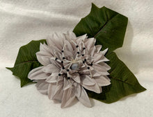 Load image into Gallery viewer, Beaded Black Dragon Vein Agate Spider
