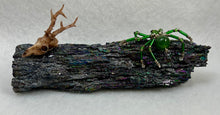 Load image into Gallery viewer, Carborundum Display with Green Jade Spiderling
