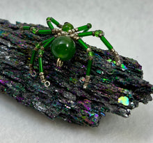 Load image into Gallery viewer, Carborundum Display with Green Jade Spiderling

