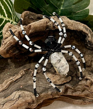 Load image into Gallery viewer, Beaded Dendritic Agate Spider
