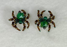 Load image into Gallery viewer, Hand Made Male Emerald Jumping Spider
