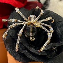 Load image into Gallery viewer, Beaded Faceted Topaz Spiderling
