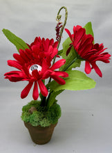 Load image into Gallery viewer, Red Daisy Eyeball Flower Pot with Purple Glass Mini Spider
