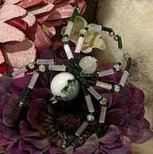 Load image into Gallery viewer, Beaded Tree Agate Spiderling
