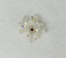 Load image into Gallery viewer, Hand Made Glass White Floral Jumping Spider
